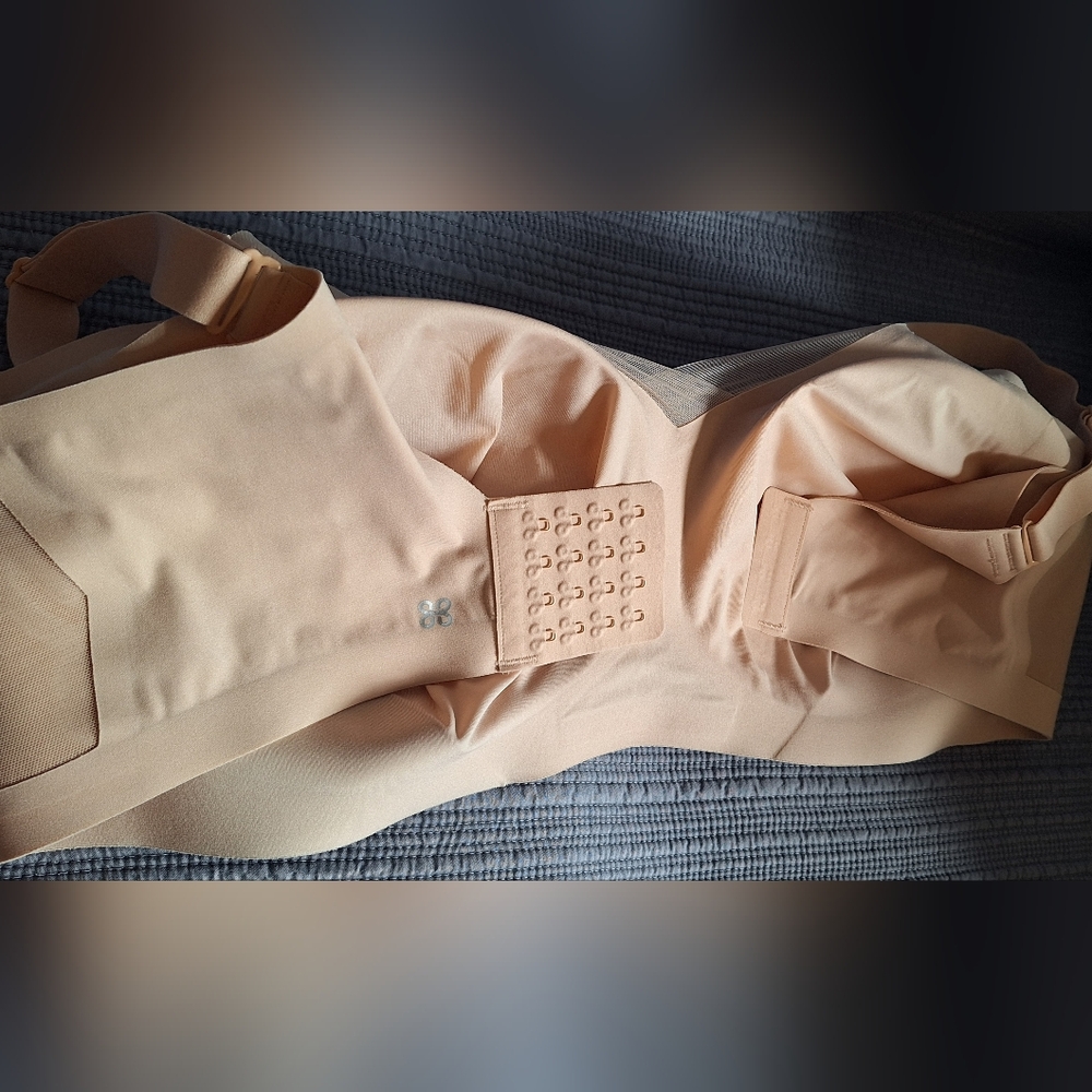 Honeylove Nude Crossover Bra 2x+ - Picture 10 of 12